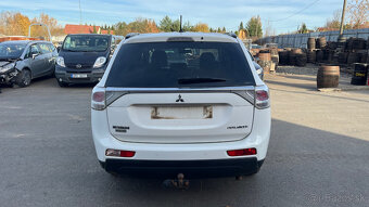 369. MITSUBISHI OUTLANDER 2.2 4N14 - 6
