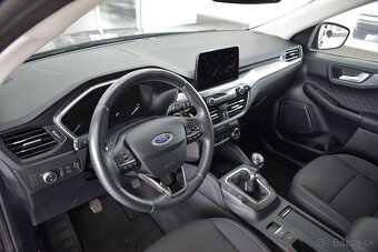 Ford Kuga 1,5 i 110 kW,Navi,najeto pouze71tkm,DPH - 6