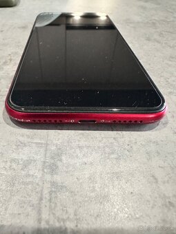 Predám IPhone 11 64gb red - 6