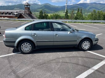 Volkswagen Passat 1.6 - 6