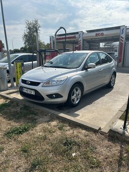 🚗 Na predaj: Ford Focus MK2 Hatchback (1.4i, 59 kW, 2010) - 6
