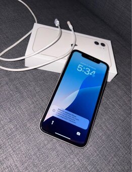 IPhone 11 64GB Bílý - 6
