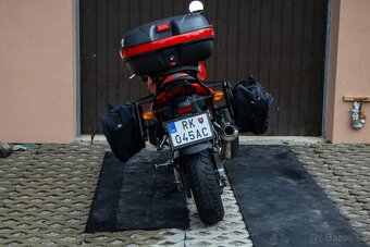 Suzuki SV 650 - 6
