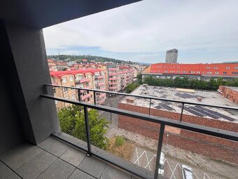 ŽILINSKÁ,  ÚPLNE NOVÝ  NOVO zariadený byt v STAROM MESTE. - 6