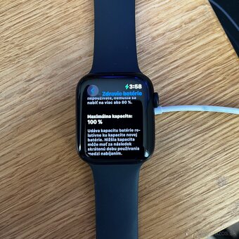 Apple Watch SE 2. generácie 44mm zdravie batérie 100% - 6
