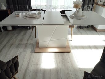Predám roztahovaci jedálenský stôl - 6