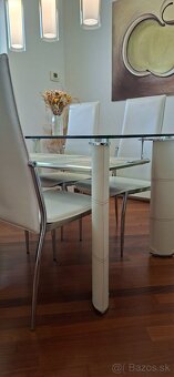 Jedalensky stôl so stoličkami - 6