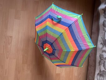 Tri detské dáždniky - 6