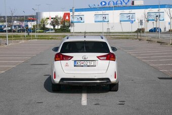 Toyota Auris 2.0 l D-4D DPF Active - 6