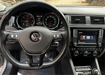 VOLKSWAGEN JETTA HIGHLINE - 6
