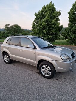 HYUNDAI TUCSON 2.0 103kw 4x4 - 6