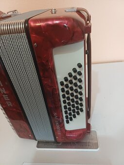 Predám akordeón Hohner - 6