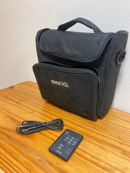 Predám projektor Benq MP612C - 6