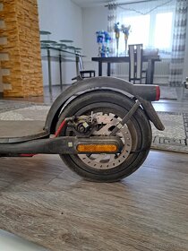 Elektricka kolobežka xiaomi electric scooter 4 - 6