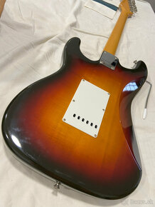 Fender Stratocaster vintage 62 MIJ, 1989 - 6