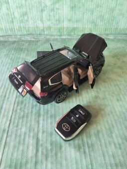 TOYOTA LAND CRUISER-GXR,1:24 - - 6