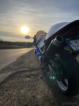 Suzuki TL 1000R - 6