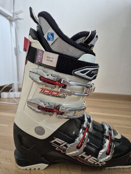 Lyže a lyžiarky - 6