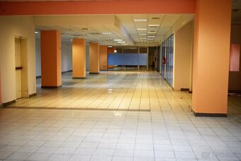 Obchodný priestor v nákupnom stredisku Shop.Center - 6