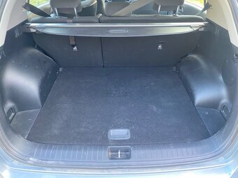 Kia Sportage 1.6 GDI Silver Benzín - 6