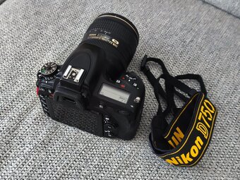 Nikon D750 - 6