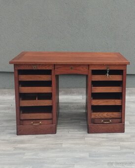 Stôl písací roletový. - 6