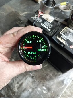 Hodiny tlaku turba - 6