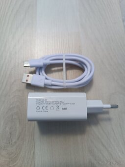 Nová nabíjačka s nabíjacím USB-C káblom - 6