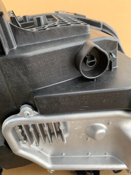 xenon svetlo full led vw caddy 20- prave leve - 6