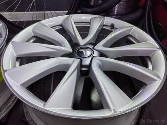 5x114.3 r19 tesla - 6