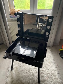 Profesionalny kozmeticky kufor - 6
