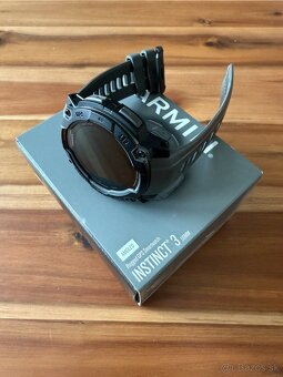 Garmin Instinct 3 Amoled 50mm Black, Charcoal silicone - 6