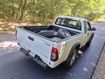 ISUZU D MAX 2,5 TD 4X4 100KW ŤAŽNÉ 3000 KG - 6