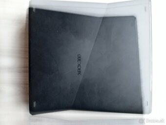 Xbox 360 S - 6
