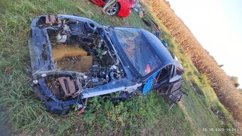 Mitsubishi 3000gt - 6