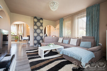 BOSEN | Na predaj priestranný rodinný dom s bazénom a saunou - 6