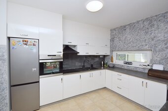 Predaj 3i byt s predzáhradkou pri lesíku, Rajka - 6