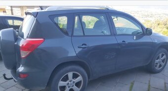 Toyota Rav 4 - 6