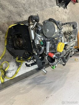 Predám motor na Alfa Romeo 2.4 - 6