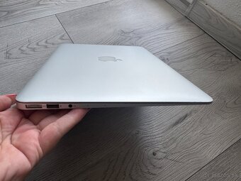 Macbook Air(13-inch) Early 2014 - 6