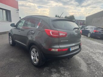 Kia Sportage 2.0 CRDi AWD - 6
