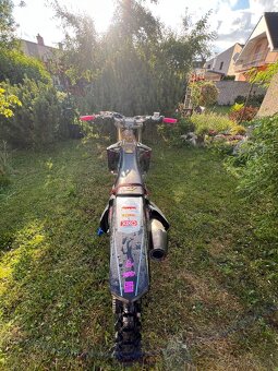 Yamaha yzf 250 - 6