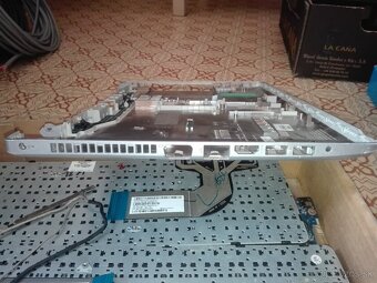 HP 250 G5. HP 250 G6. Na diely. - 6