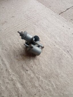 nádrž jawa, karburátor - 6