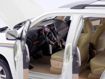 TOYOTA LAND CRUISER PRADO 2009 – 1:18 PAUDI - 6