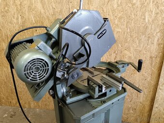 Pila na HLINÍK drevo PVC, pokosová zkracovací pila VELOX - 6