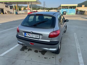 Peugeot 206 1.1 benzín - 6