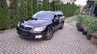 Škoda OCTAVIA Combi 2.0 TDI STYLE - 6