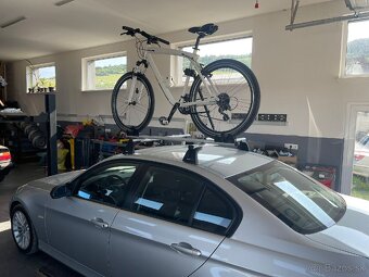 BMW E90 lyžiny / strešný nosič - 6