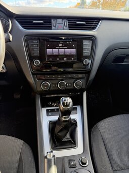 Škoda Octavia 2.0TDi 110kw M6 SK auto - 6